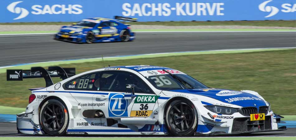 BMW Motorsport M4 GT3 avec embrayage en carbone SACHS sur le circuit.