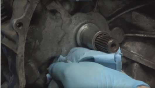 Cleaning all relevant parts of the clutch and transmission