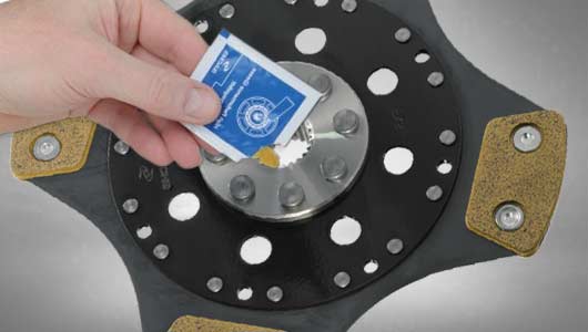 Keep the clutch disc facing clean